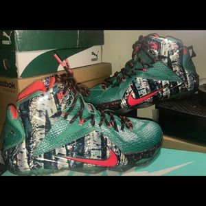 LEBRON 12 XMAS "AKRON BIRCH" (WORN 3 TIMES!)